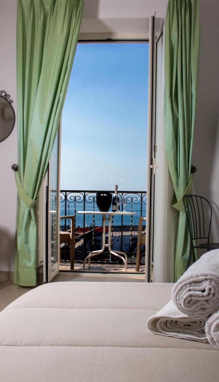 La Dimora Dei Borboni Hotel Портичи Екстериор снимка